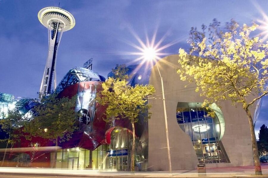 Small Group Seattle Day Tour with Major Attractions,Tea&Deli - The Spheres show Seattle’s modern side