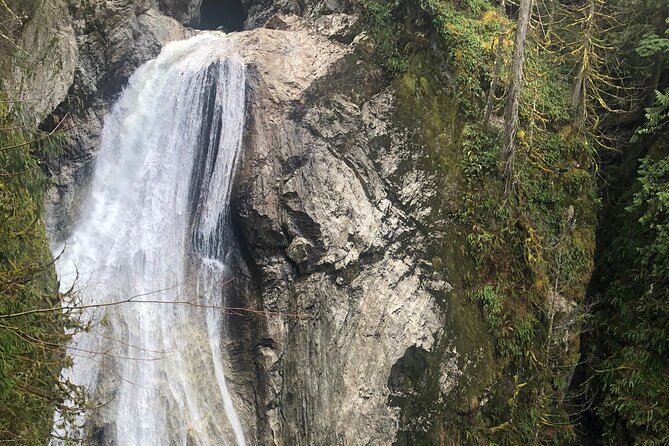 Snoqualmie falls and Twin Falls Hike - The ride from Seattle with Jared Hart