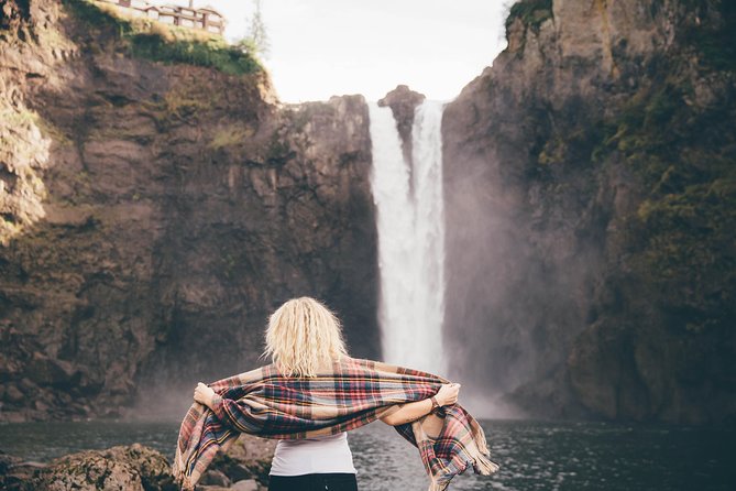 Snoqualmie Falls + Wine Tasting: All-Inclusive Small-Group Tour - Snoqualmie Falls: one viewpoint is not enough
