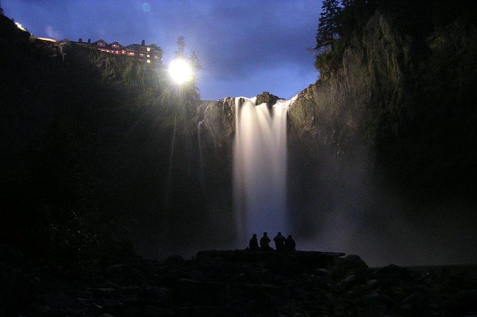Snoqualmie Falls + Wine Tasting: All-Inclusive Small-Group Tour - Lunch at William Grassie Wine Estates