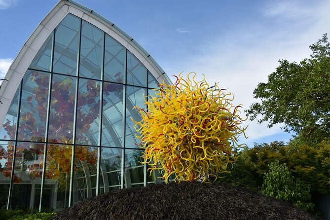 Space Needle and Chihuly Garden and Glass Combination Ticket - Two Seattle icons, one easy afternoon