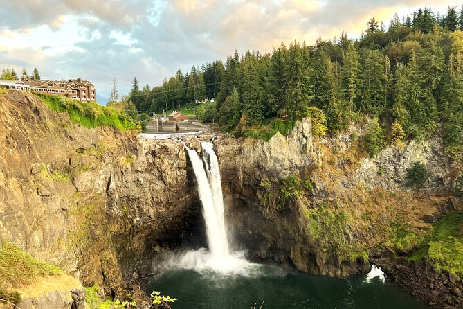 The Best of Seattle and Majestic Snoqualmie Waterfalls - University Village and your own lunch plan
