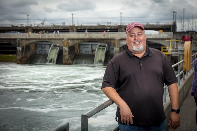 The Best of Seattle City Highlights Tour - Ballard Locks: boats, salmon, and wildlife