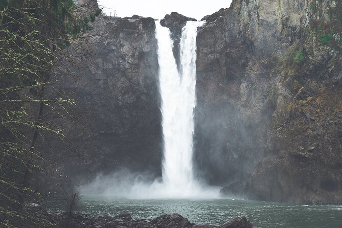 Visit Snoqualmie and Hike to Twin Falls (Transportation included) - How hard is the hike?